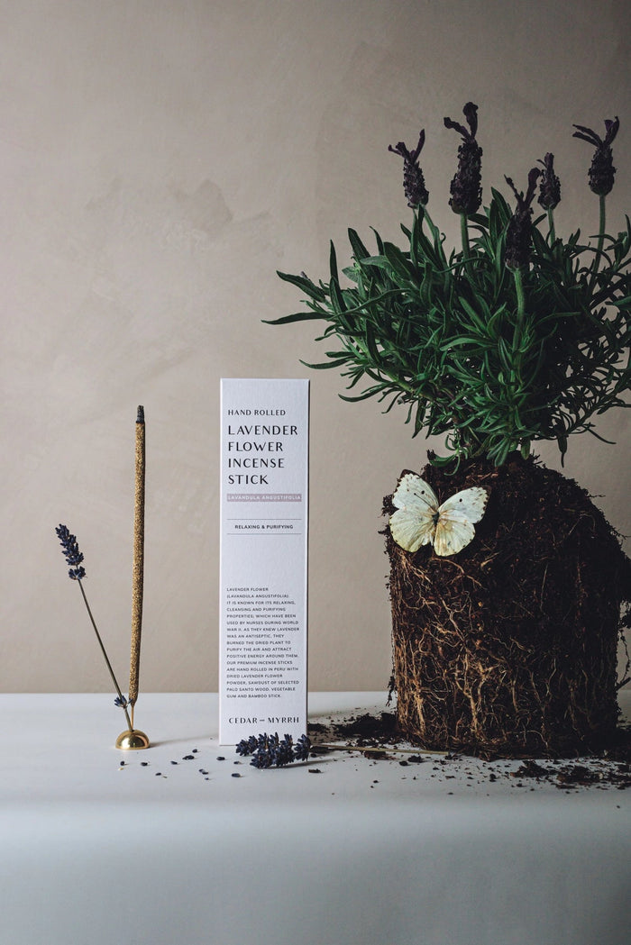 Räucherstäbchen CEDAR AND MYRRH – Lavendel - Sternkerze